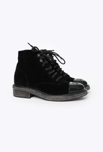 Chanel 2019 Velvet 'CC' Cap-Toe Boots - 2