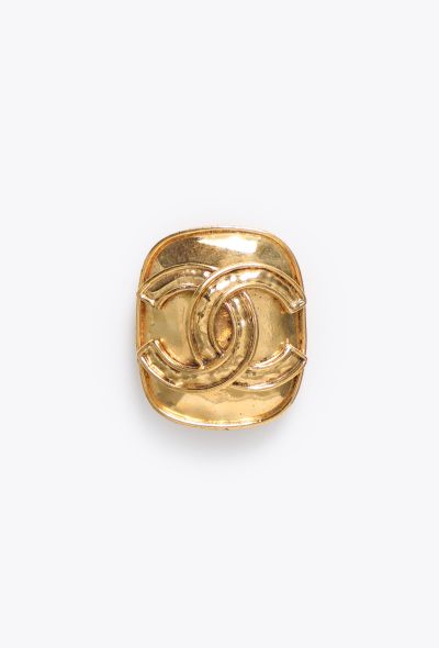 Chanel 1994 'CC' Plaque Brooch - 1