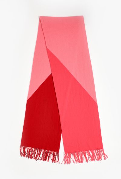 Chanel 2019 Two-Tone Cashmere Scarf - 1