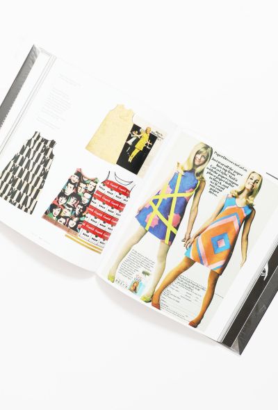Vintage Books Sixties Fashion' Book - 2