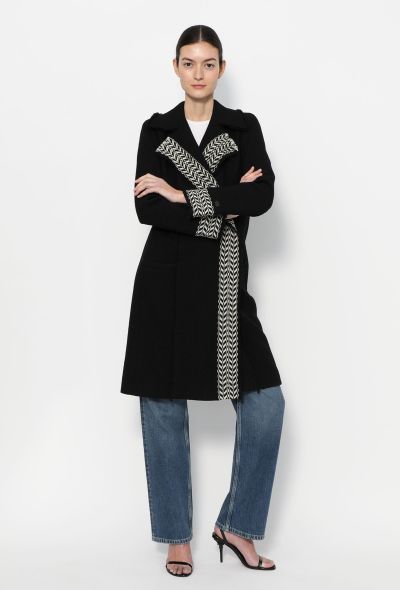 Chanel F/W 2004 Chevron Trim Bouclé Coat - 1