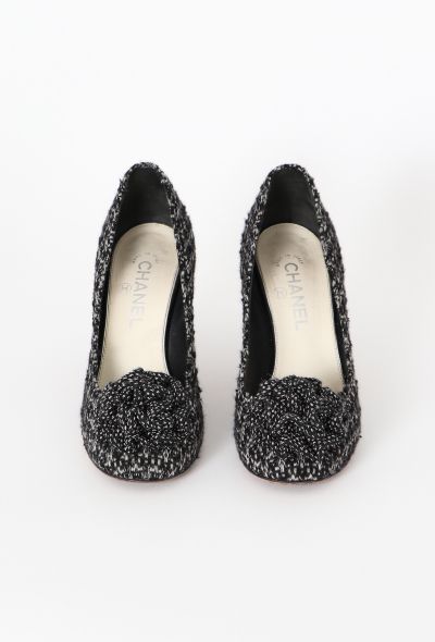 Chanel Tweed Camélia Pumps - 2
