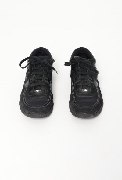 Chanel 2021 Suede Trim 'CC' Sneakers - 2