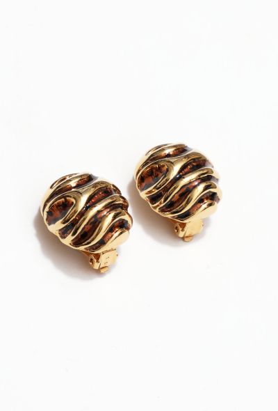 Exquisite Vintage Goldtone Clip Earrings - 2