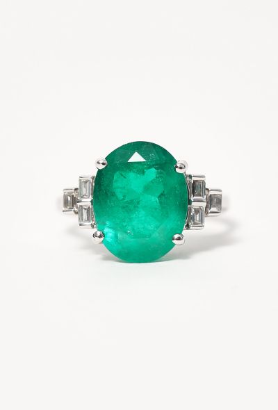 Vintage Fine Jewelry Stunning White Gold, 4.73 Carats Emerald & Diamond Ring - 1