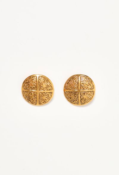 Chanel 1995 Floral Clip Earrings - 1