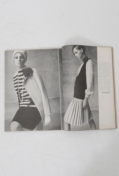 Harper's Bazaar Harper's Bazaar, October 1965 - 2
