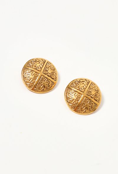 Chanel 1995 Floral Clip Earrings - 2