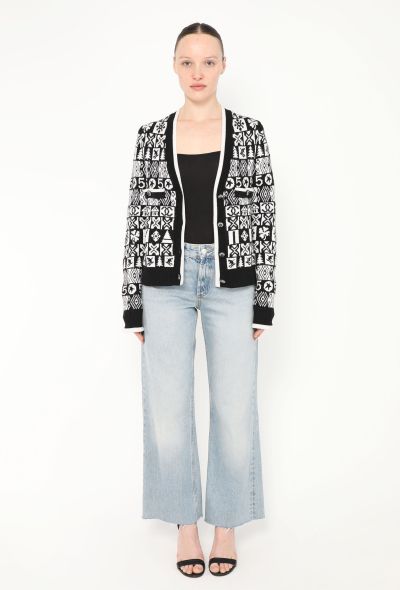 Chanel 2019 Graphic N°5 Cashmere Cardigan - 2