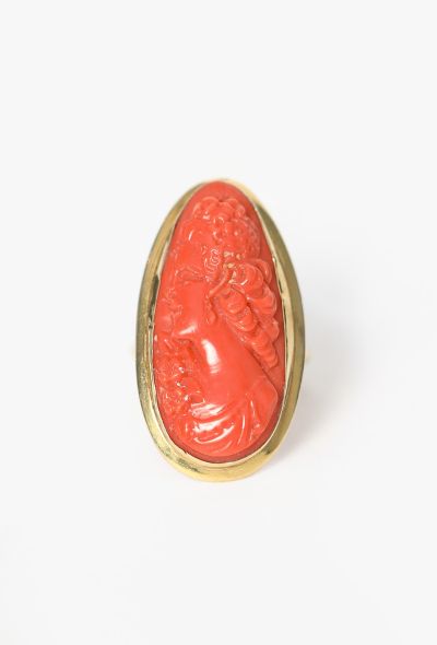Vintage Fine Jewelry 18K Yellow Gold & Coral Cameo Ring - 1