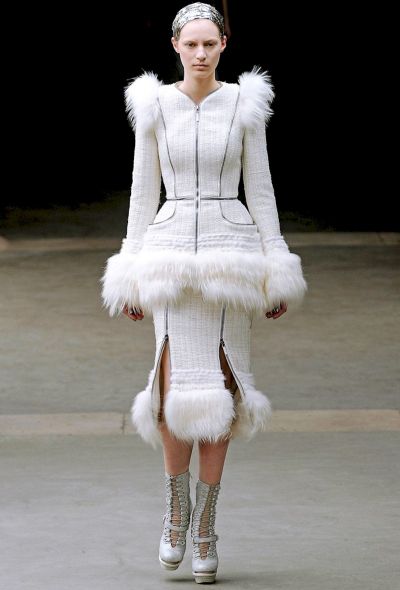 Alexander McQueen F/W 2011 Mink Trimmed Skirt - 2