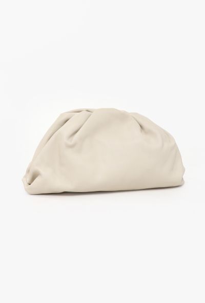 Bottega Veneta The Pouch Clutch Bag Off-white - 2