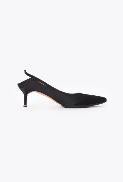 Manolo Blahnik S/S 2017 x Vetements Kitten Heels - 1
