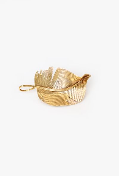 Hermès Vintage 18K Yellow Gold Plume Brooch - 1