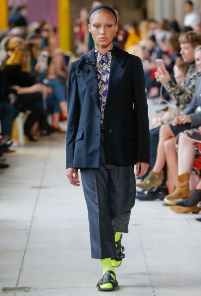 Miu Miu S/S 2018 Cropped Checkered Trousers - 2