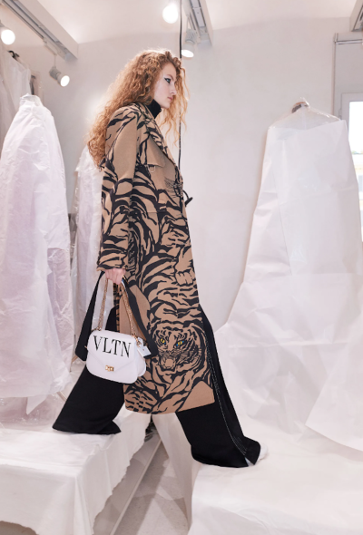 Valentino Pre-Fall 2018 Embellished Tiger Lavallière Dress - 2