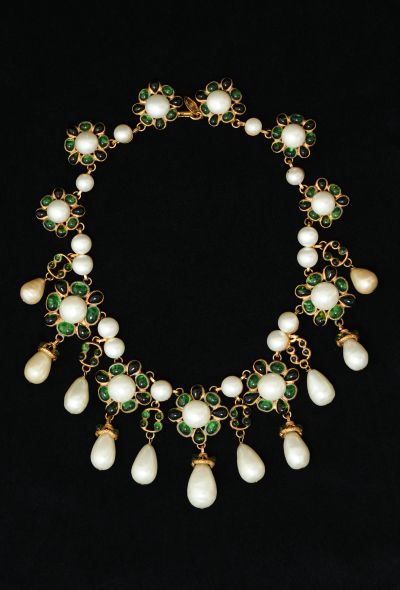 Chanel RARE Early '80s Gripoix Camélia Pearl Necklace - 1