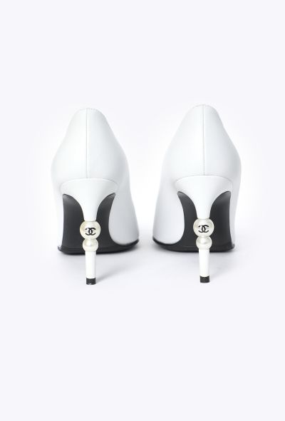 Chanel Bicolor Pearl 'CC' Pumps - 2