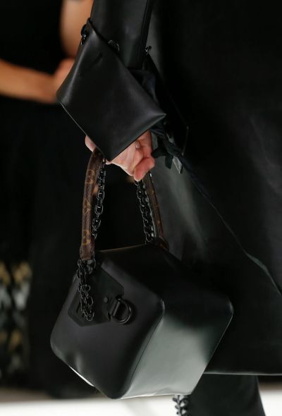 Louis Vuitton S/S 2018 Reverse Monogram Square Bag - 2