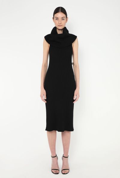 Louis Vuitton 2018 Ribbed Off-Shoulder Dress - 2