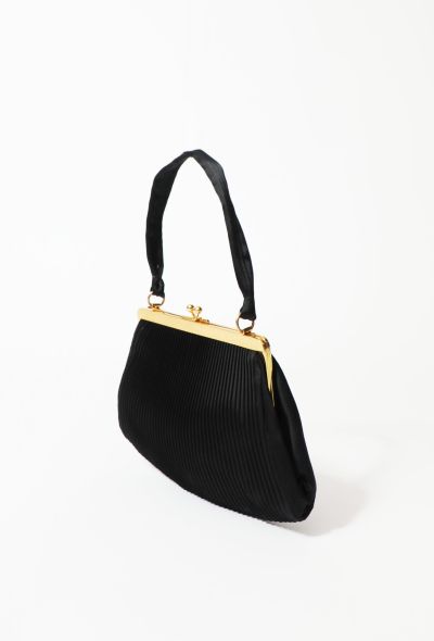 Exquisite Vintage Pleated Satin Minaudière - 2
