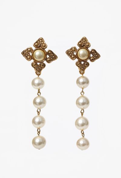 Chanel Vintage Pearl Drop Clip Earrings - 1