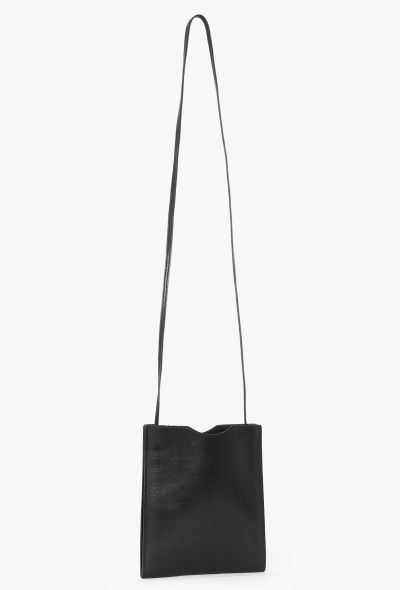 Hermès 2000s Onimaitou Black Box Shoulder Bag - 2