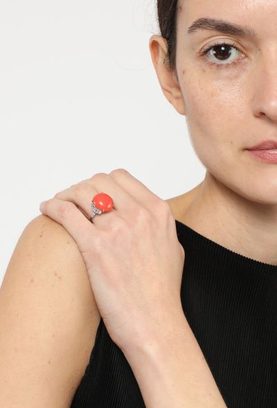 Vintage Fine Jewelry Platinum, Diamond & Coral Ring - 2