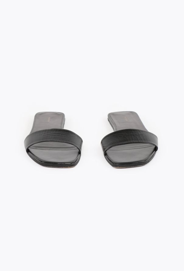 The Row S/S 2023 Chocolate Leather Sandals - 3