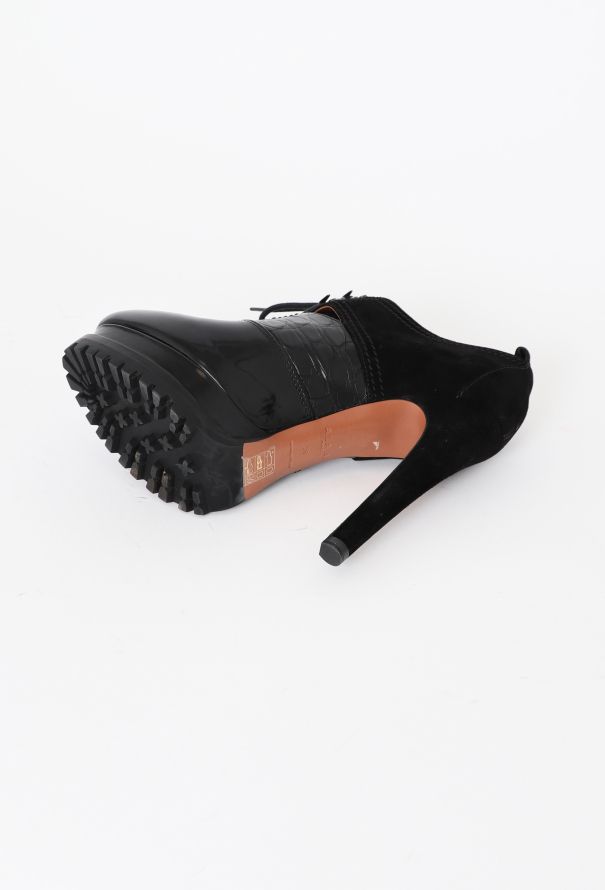 Alaïa Textured Leather Platform Boots - 5