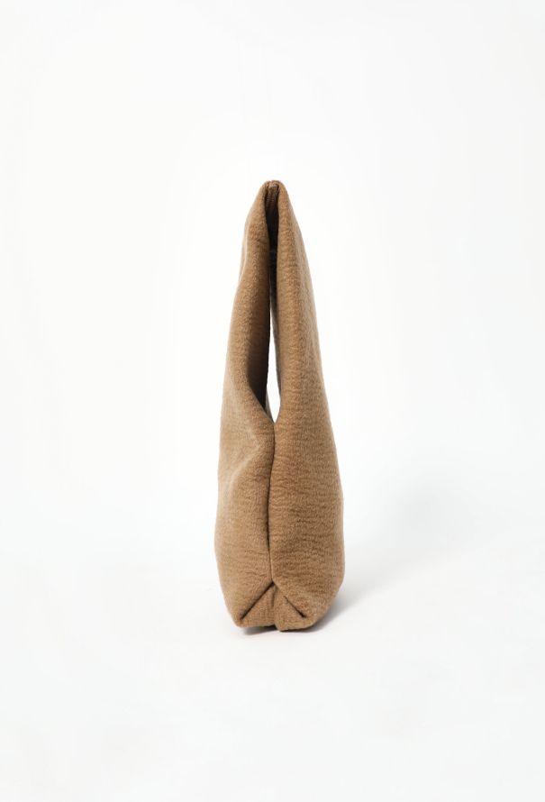 The Row Resort 2023 Large Glove Bag - 3