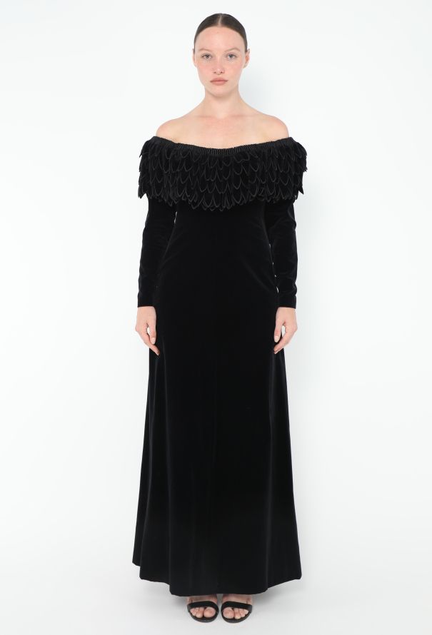 Nina Ricci Couture 1968 Velvet Petal Dress - 3