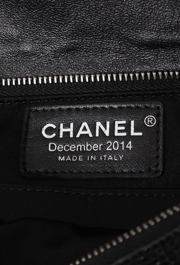 Chanel Black Iridescent Clutch With Chain - 13