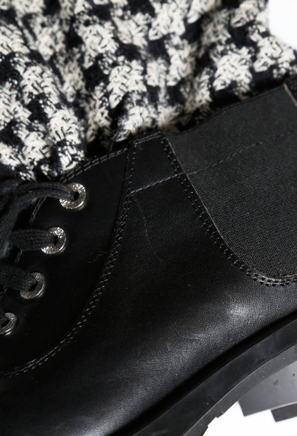 Chanel F/W 2011 Tweed Leather Boots - 6