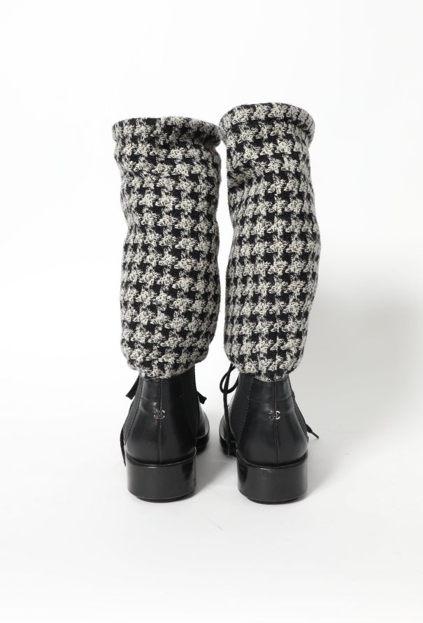 Chanel F/W 2011 Tweed Leather Boots - 4