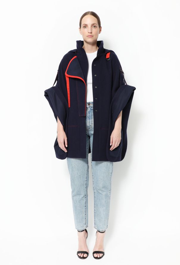 Chloé Pre-Fall 2019 Hooded Wool Cape - 3