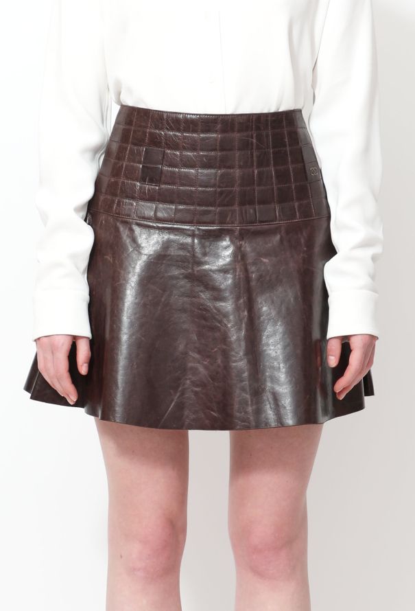 Chanel F/W 2002 Flared Leather Skirt - 3