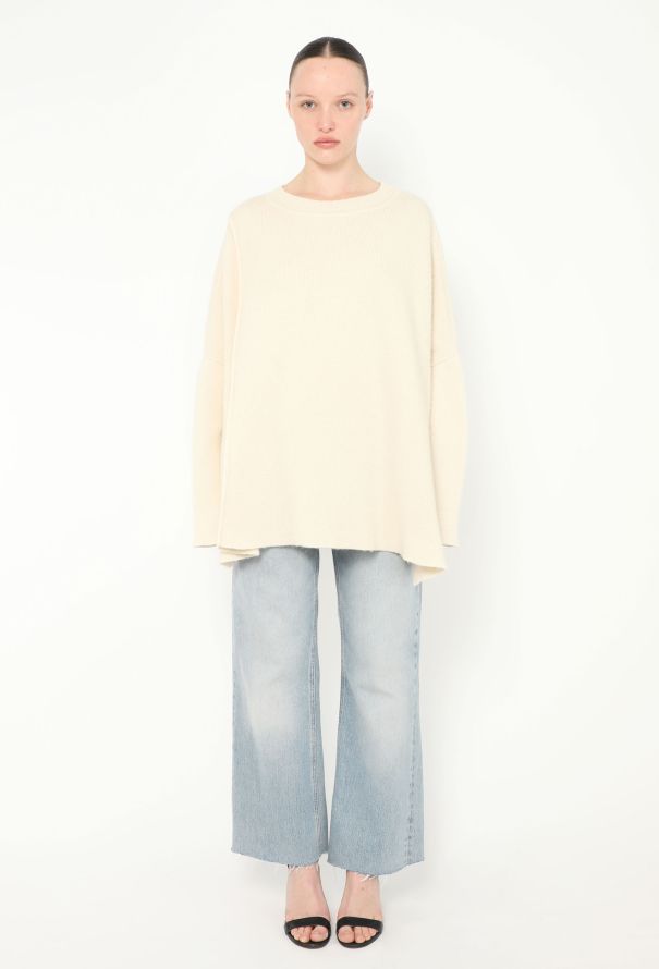 The Row 2023 Oversized Cashmere Sweater - 2