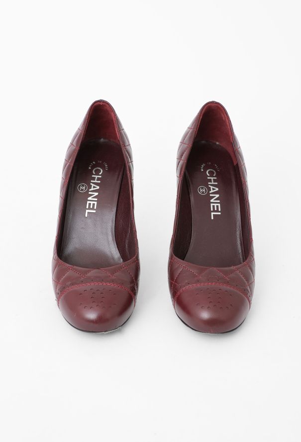 Chanel Quilted Leather 'CC' Pumps - 3