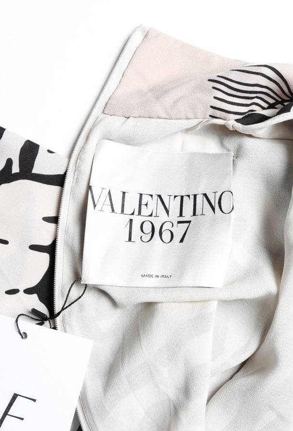 Valentino Pre-Fall 2018 Embellished Tiger Lavallière Dress - 5