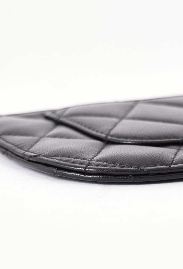 Chanel Black Classic Quilted Cardholder - 9
