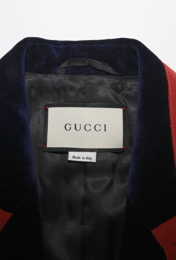 Gucci Pre-Fall 2017 Velvet Blazer - 7