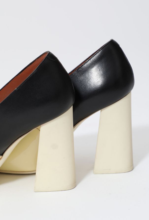 Céline Bicolor Pumps - 5
