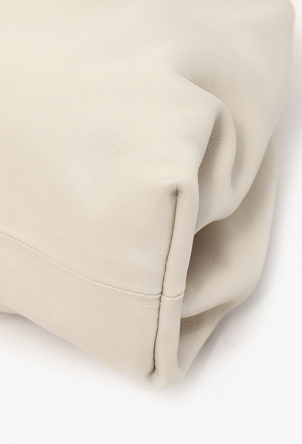 Bottega Veneta The Pouch Clutch Bag Off-white - 9