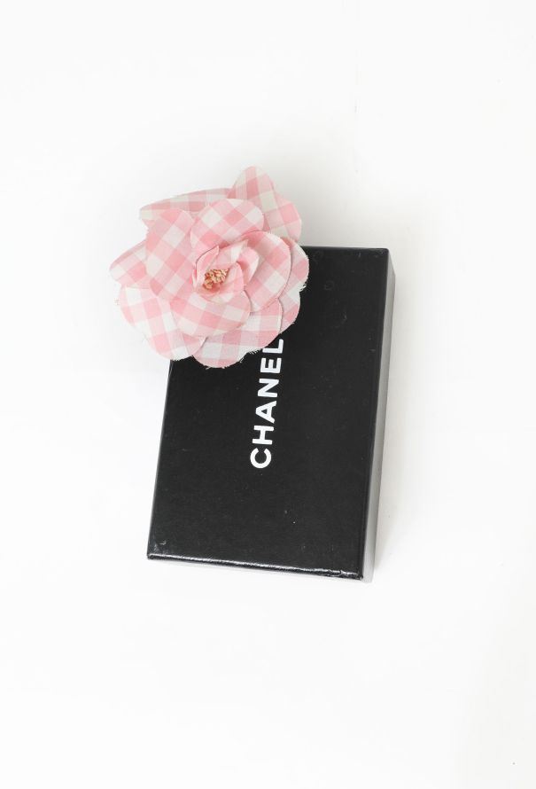 Chanel '90s Checkered Camélia Brooch - 2