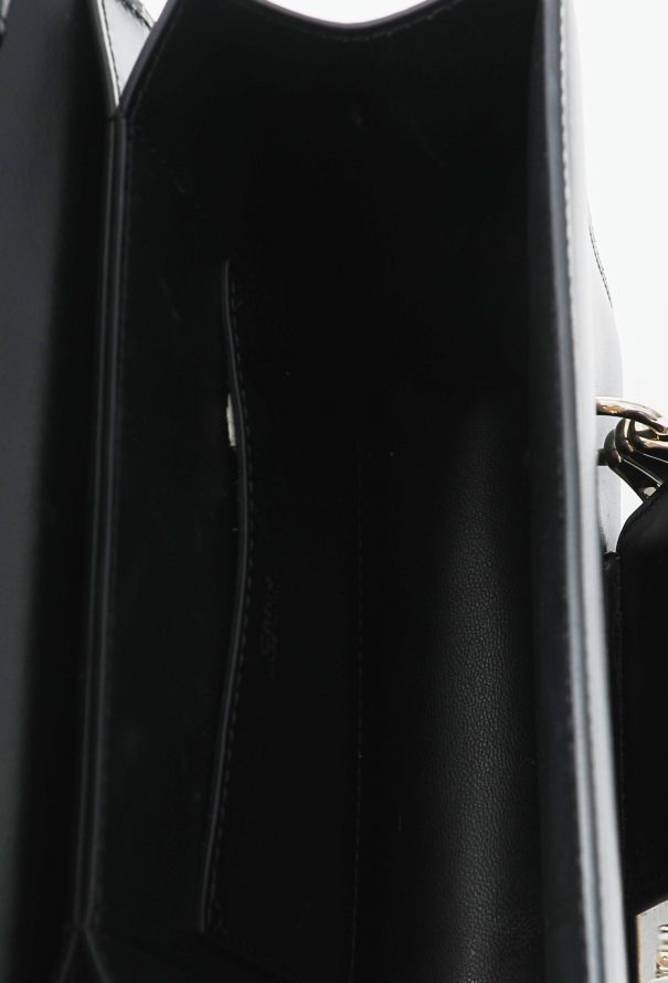 Chloé S/S 2022 Kattie Crossbody Bag - 14