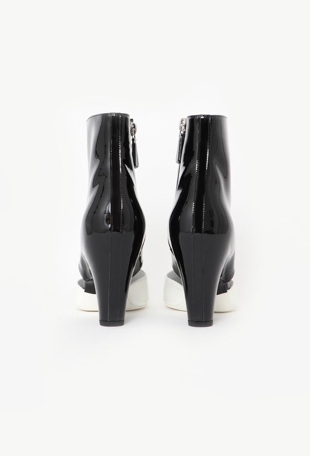 Chanel Resort 2020 Patent D'Orsay Pumps - 5