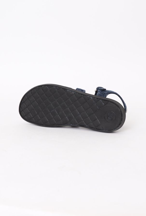 Chanel 2019 Embellished 'CC' Denim Sandals - 5