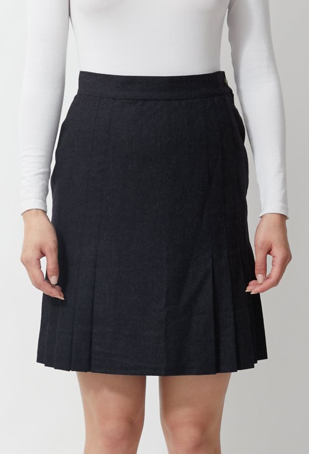 Chanel Vintage Black Pleated Skirt - 2
