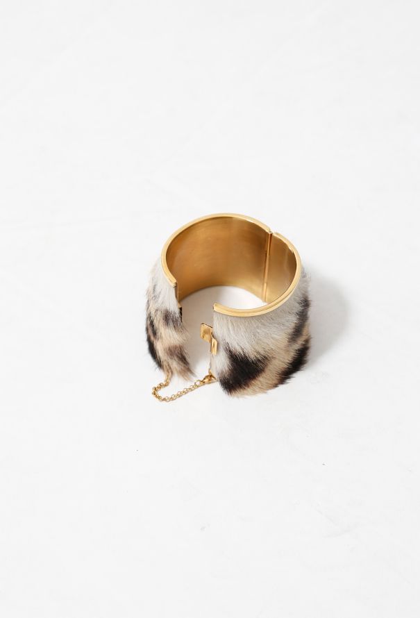 Céline Leopard Printed Fur Cuff - 4